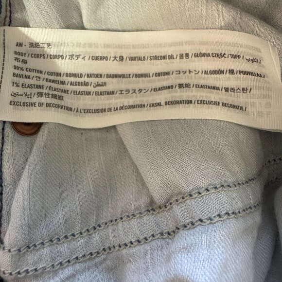 Abercrombie & Fitch High Rise Mom Jeans Curve Love Medium Wash Size 27 / 4 - Picture 9 of 9